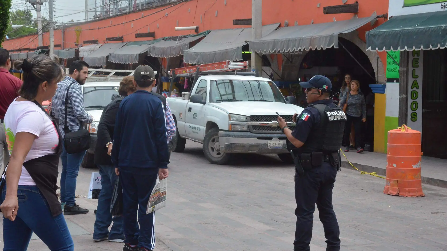 EN TEQUISQUIAPAN AUTORIDADES